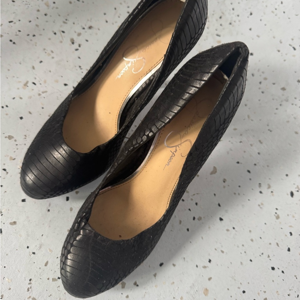 Jessica Simpson Black Textured Heels